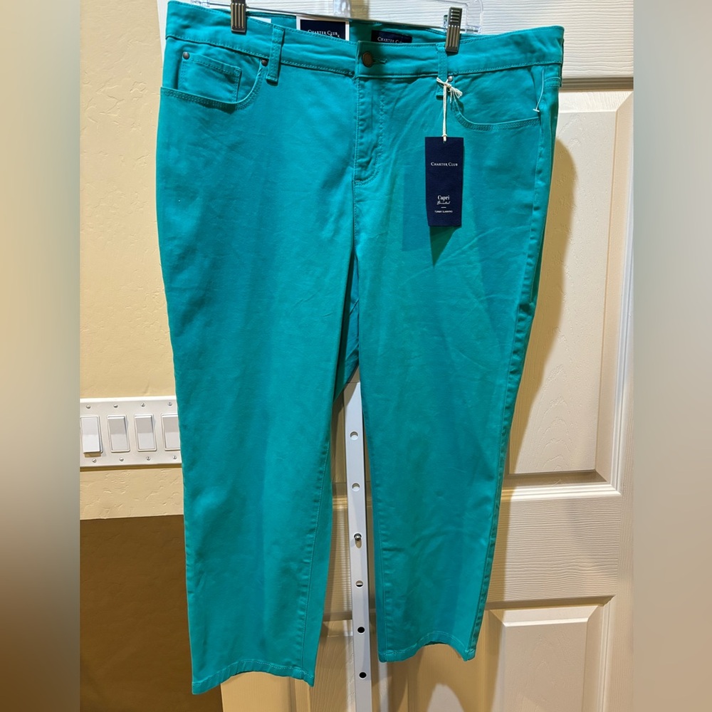 #33 Charter Club Teal Capris